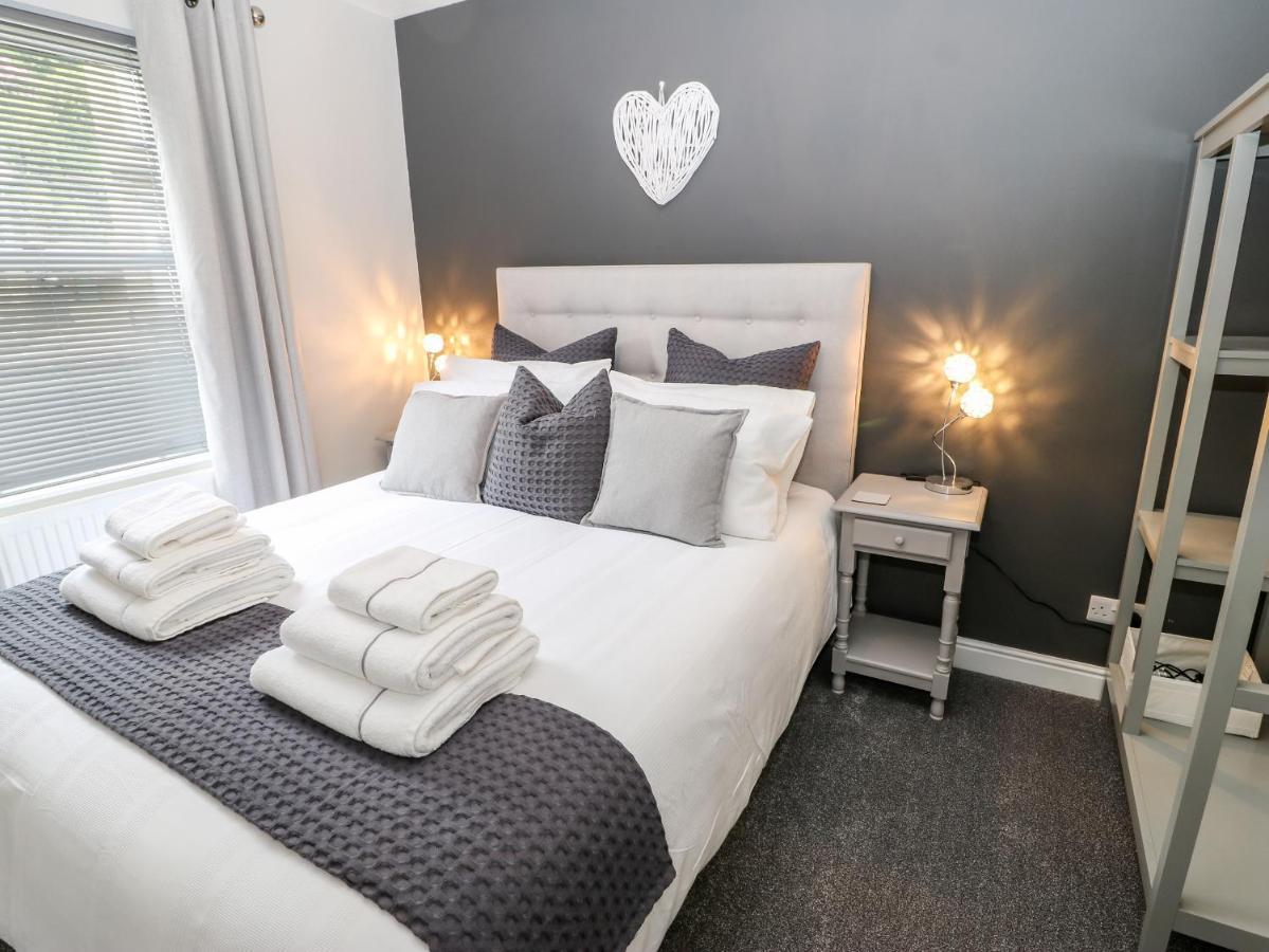 Victoria House Villa Holmfirth Ngoại thất bức ảnh